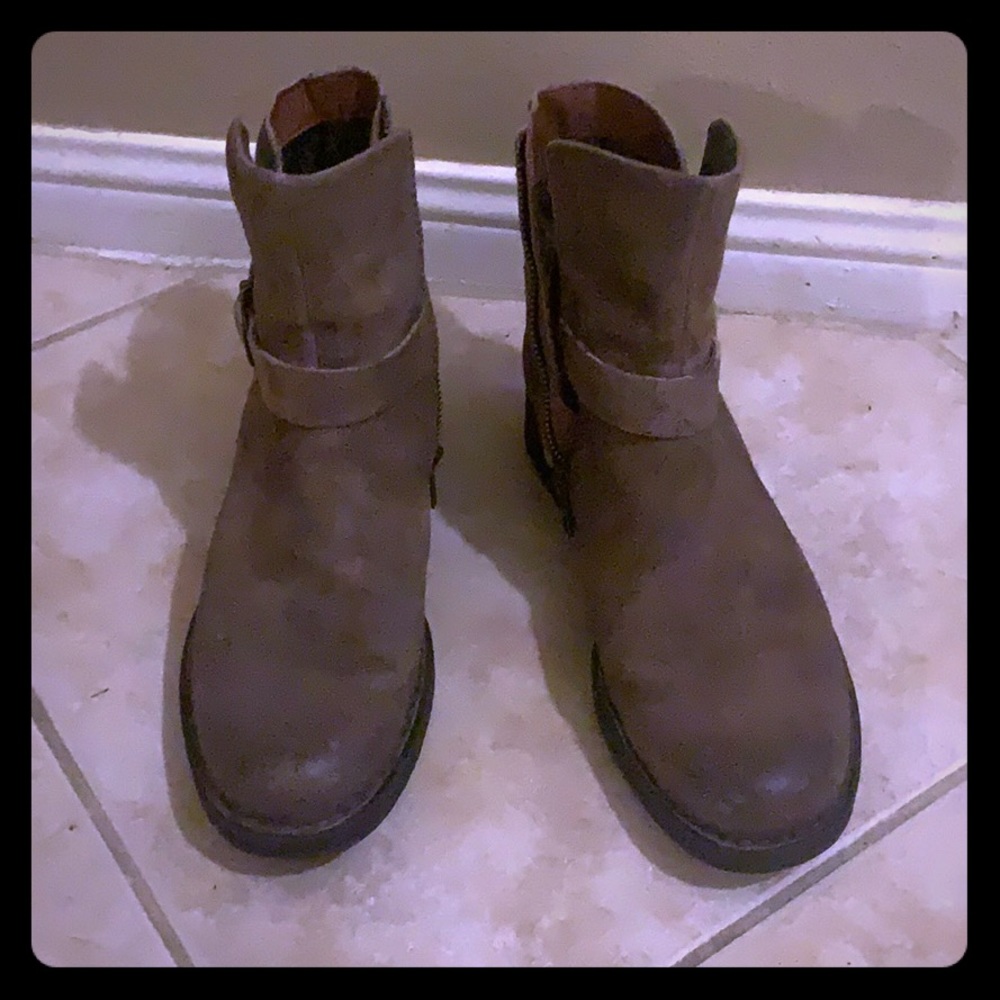 Tan suede booties born brand